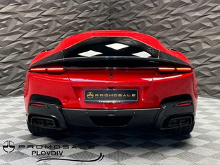 Ferrari 12 Cilindri 2025-thumb-1