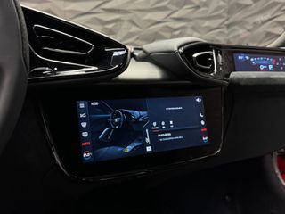 Ferrari 12 Cilindri 2025-thumb-5