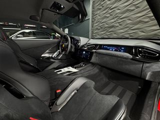 Ferrari 12 Cilindri 2025-thumb-14