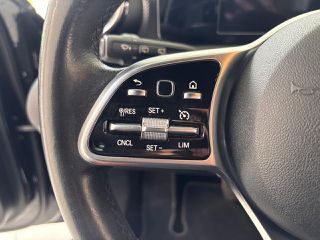 Mercedes-Benz A 180 2018 DIESEL-thumb-11