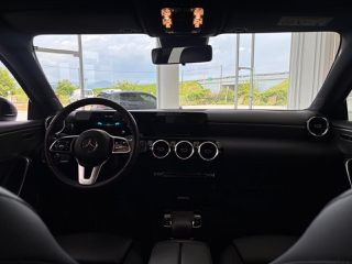 Mercedes-Benz A 180 2018 DIESEL-thumb-18