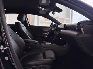 Mercedes-Benz A 180 2018 DIESEL-thumb-20