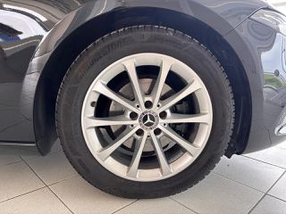 Mercedes-Benz A 180 2018 DIESEL-thumb-23