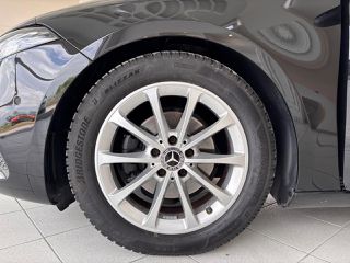 Mercedes-Benz A 180 2018 DIESEL-thumb-24