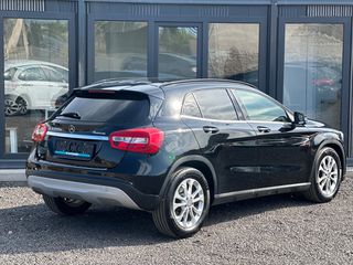 Mercedes-Benz GLA 200 2016 INSPIRATION-4MATIC-PANORAMA-NAVI-FULL EXTRA-thumb-10