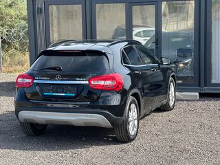 Mercedes-Benz GLA 200 2016 INSPIRATION-4MATIC-PANORAMA-NAVI-FULL EXTRA-thumb-11