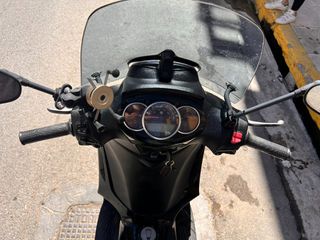 Piaggio Beverly 300i 2012-thumb-6