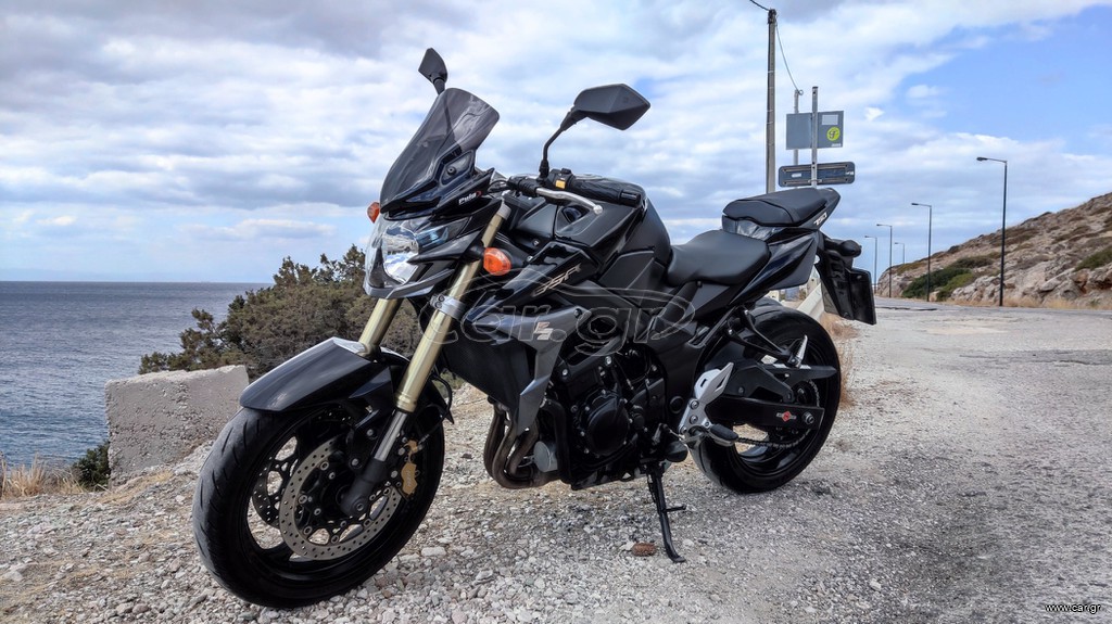 Suzuki GSR 750 2012 Ευκαιρία χαμηλή τιμή