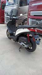 Piaggio Medley 125 2023 SPORT-thumb-2
