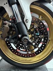 Honda CBR 1000RR 2010 FIREBLADE-thumb-4