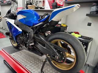 Honda CBR 1000RR 2010 FIREBLADE-thumb-7