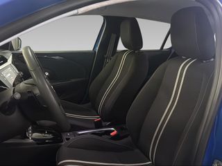 Opel Corsa 2023 1.2 Design & Tech EAT8-thumb-10