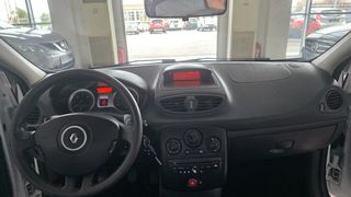 Renault Clio 2011 1.5 DCI DIESEL VAN-thumb-20