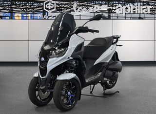 Piaggio MP3 310 2026 Ε5+ S 4 ΕΤΗ ΕΓΓΥΗΣΗΣ 24 ΑΤΟΚΕΣ ΔΟΣΕΙΣ