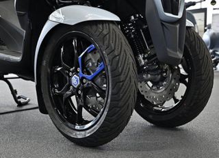 Piaggio MP3 310 2026 Ε5+ S 4 ΕΤΗ ΕΓΓΥΗΣΗΣ 24 ΑΤΟΚΕΣ ΔΟΣΕΙΣ-thumb-2
