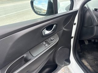 Renault Clio 2016 90HP NAVI LED DIESEL-thumb-9