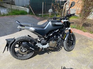 Husqvarna Svartpilen 2023 250