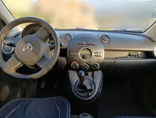 Mazda 2 2007-thumb-2