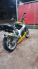 Suzuki GSXR 750 2001 K1