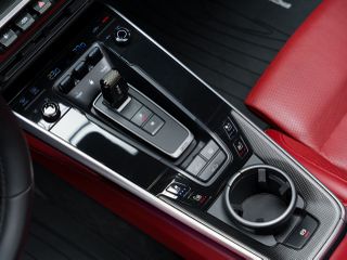 Porsche 911 2022 TURBO S-thumb-6