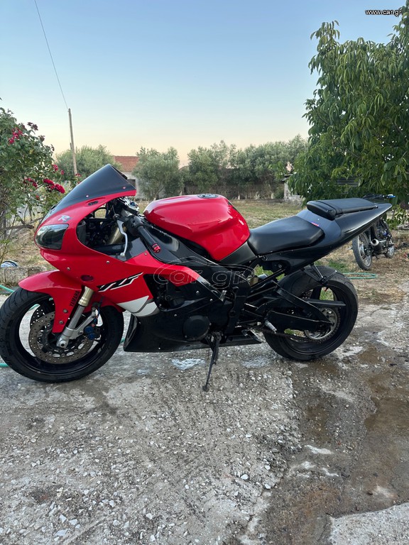 Yamaha YZF-R1 2000