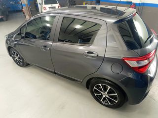 Toyota Yaris 2019 HYBRID 1.5-thumb-5