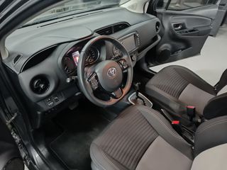 Toyota Yaris 2019 HYBRID 1.5-thumb-6