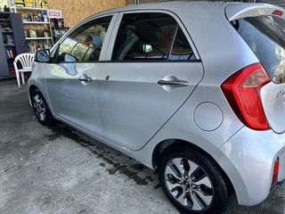 Kia Picanto 2015-thumb-3
