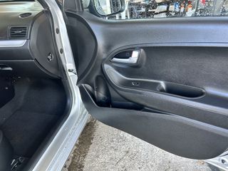 Kia Picanto 2015-thumb-18