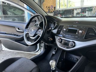 Kia Picanto 2015-thumb-21