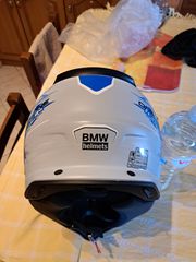 BMW one world carbon-thumb-1