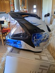 BMW one world carbon-thumb-8