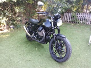 Moto Guzzi V 7 2015 V7 Stone Racer-thumb-3