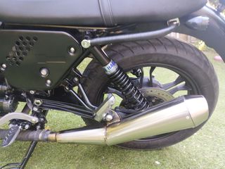 Moto Guzzi V 7 2015 V7 Stone Racer-thumb-5