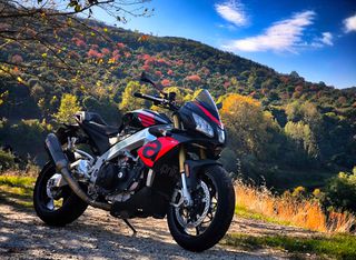 Aprilia Tuono 2018 V4 1100 RR