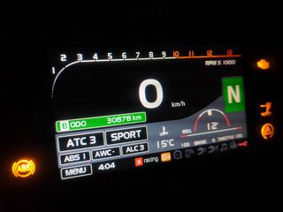 Aprilia Tuono 2018 V4 1100 RR-thumb-6