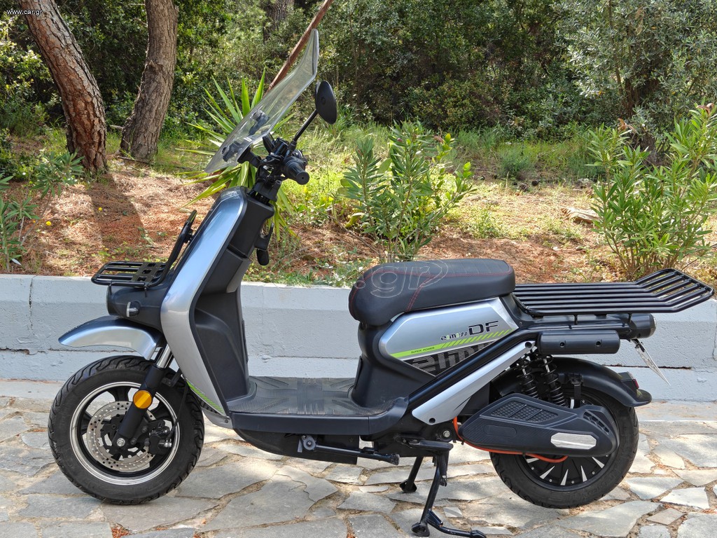 Emw EMW R 2025 Ηλεκτρικό Αυτονομία 100χλμ + 100χλμ