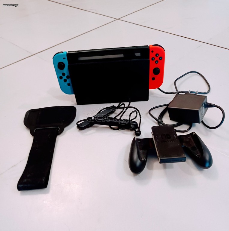 Nintendo Switch V2 (Neon Blue/Red)