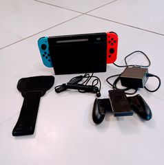 Nintendo Switch V2 (Neon Blue/Red)
