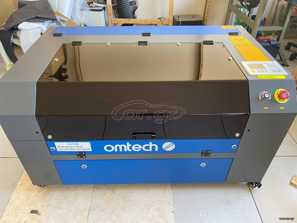 Omtech Co2 Laser 70w μεταχειρισμένο με αυτόματο κρεβάτι εστίασης και ψύκτη