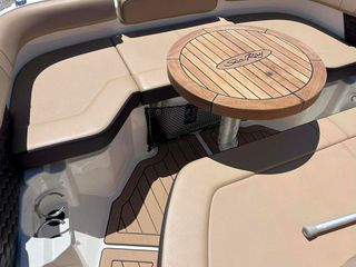 Sea Ray 2023 SDX 250 OB