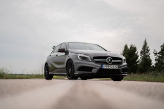Mercedes-Benz A 45 AMG 2014 AMG-thumb-6