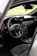 Mercedes-Benz A 45 AMG 2014 AMG-thumb-8