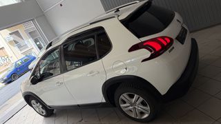 Peugeot 2008 2019 signature-thumb-5