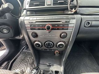 Mazda 3 2007-thumb-52