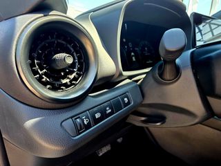 Toyota C-HR 2025 PLUG IN - C-ULT 2.0 PHEV-thumb-17