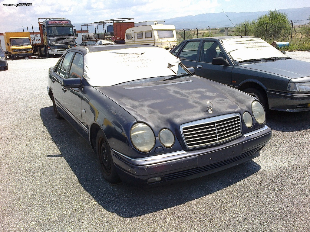 Mercedes-Benz E 200 1996 AVANTGARDE FULL EXTRA