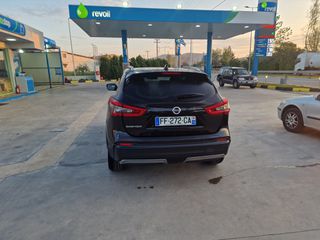 Nissan Qashqai 2019 1.3 DIG-T N-CONNECTA-thumb-5