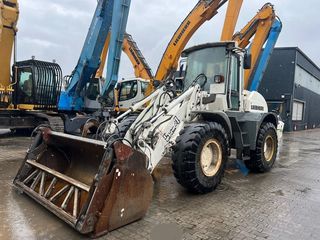 Φορτωτής Με Λάστιχα Liebherr 2004 L 524