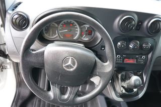 Κλούβα Mercedes-Benz 2018 109-thumb-15